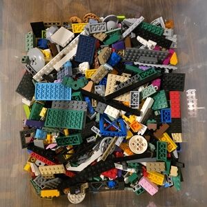 2 LBS Mixed Lego Lot #1
